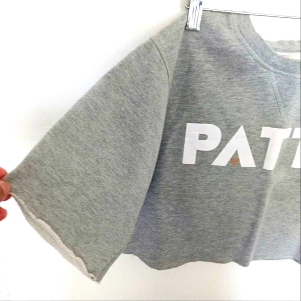 Patta  Croped Sweat Round Neckline Short Sleeve Top Size S #0239